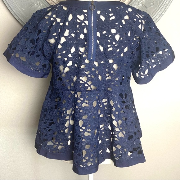 Anthropologie Eri + Ali Remy Navy Eyelet Lace Peplum Top- Size Small - Picture 10 of 14
